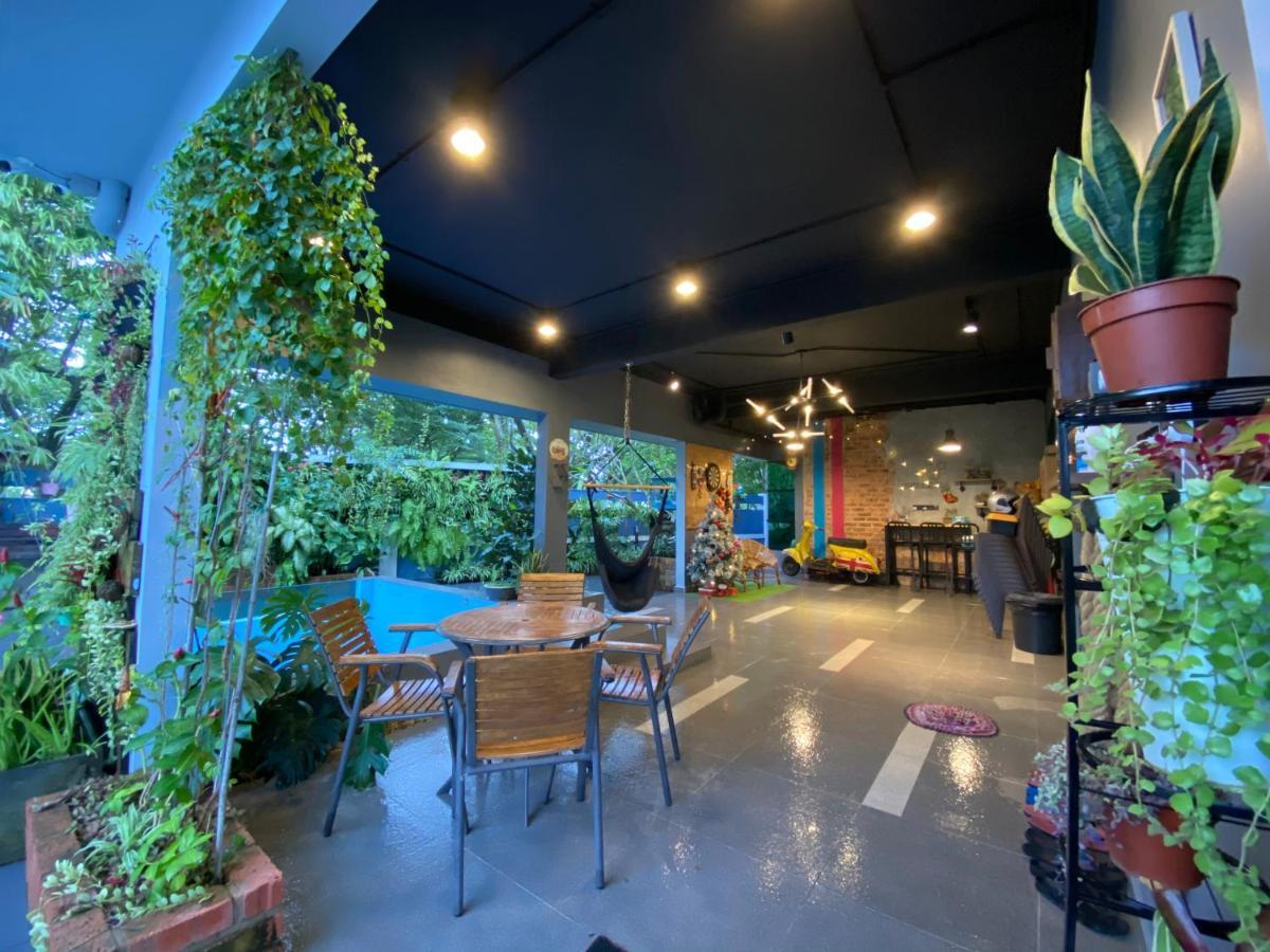 Oneriimba Private Pool & Garden Residence Johor Bahru Exterior photo