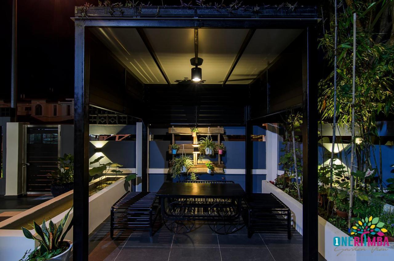 Oneriimba Private Pool & Garden Residence Johor Bahru Exterior photo