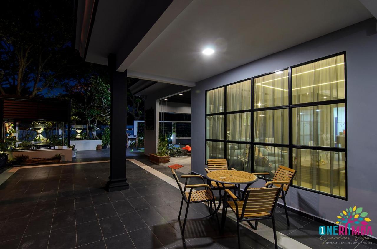 Oneriimba Private Pool & Garden Residence Johor Bahru Exterior photo